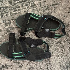 Wonder Nation Black and Green Kids Sandals